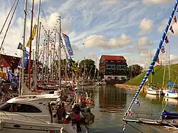 Яхты в Замковом порту