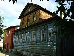 Деревянный дом на ул. Ленина