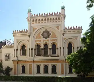 Фасад синагоги