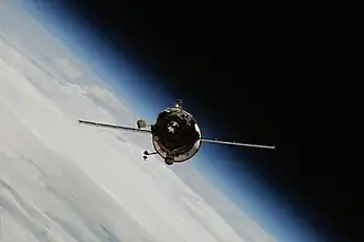 ТГК «Прогресс М-07М» перед стыковкой с МКС