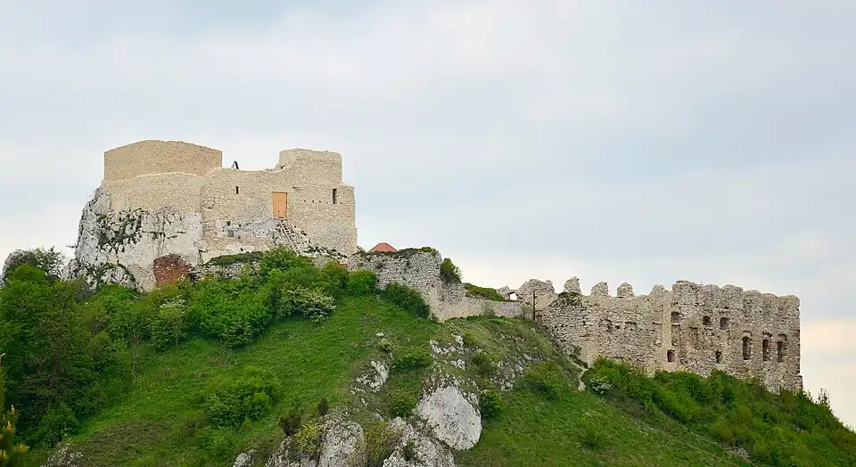 Вид замка с юго-запада