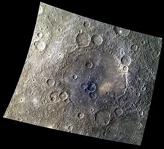 Кратер Рафаэль, снятый орбитальной станцией MESSENGER