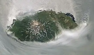 Остров Расшуа. Снимок из космоса