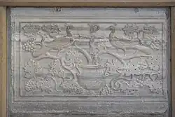 Рельеф алтарной преграды. Нач. VI в. Мрамор. Церковь Сант-Аполлинаре-Нуово, Равенна