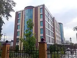 Уцелевший и реконструированный корпус завода «Красный молот»