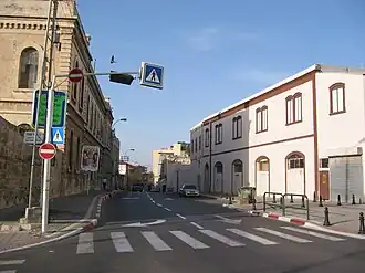 ул. Яфет 25, перекресток с ул. Луи Пастера