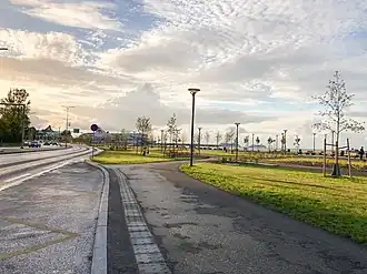 Морской променад вдоль улицы