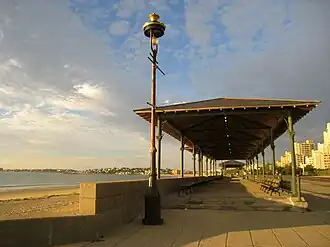 Набережная и пляж города Ревир