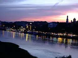 Набережная ночью