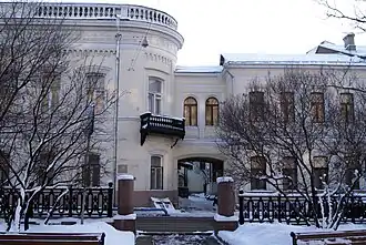 Главное здание усадьбы