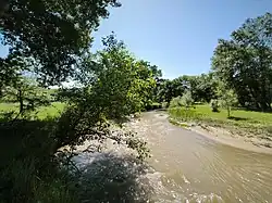 Вид на нижнее течение реки Рубас в окрестностях села Сиртич летом 2024 года