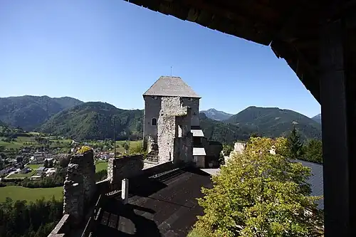 Вид замка из цитадели