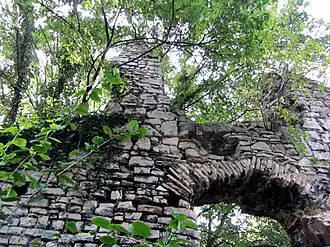 Руины замка