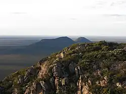 Хребет Рассела