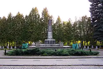 Памятник советским воинам