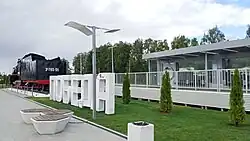 Вид на платформу со стороны автобусной остановки