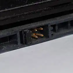 Конфигурирующий джампер на оптическом дисководе с интерфейсом SATA