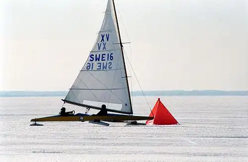 Буер "Монотип-XV"