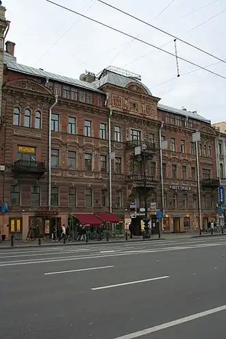 Дом по адресу: Невский пр., 63, где до революции располагался С.-Петербургско-Тульский поземельный банк