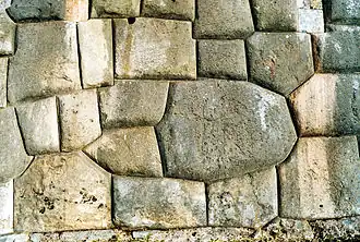 Кладка в Саксайуамане
