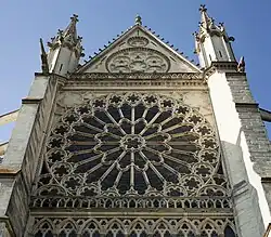 Роза северного трансепта базилики аббатства Сен-Дени