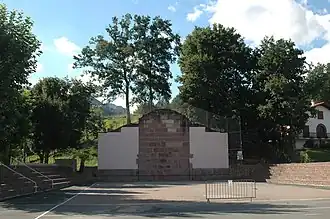 Фронтон (площадка для игры в пелоту)