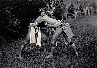 Борьба на поясах практикуется многими народами и народностями мира с глубокой древности