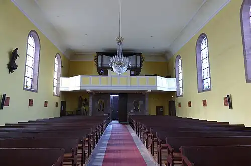 Интерьер, вид на орган