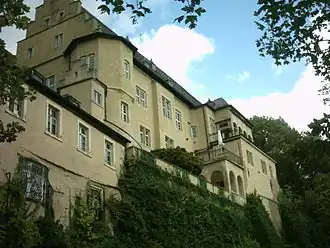 Южный фасад замка