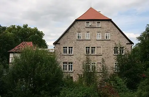 Южный фасад замка Вайлер