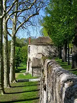 Остатки старинных укреплений