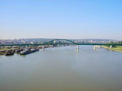 Вид с Бранкова моста