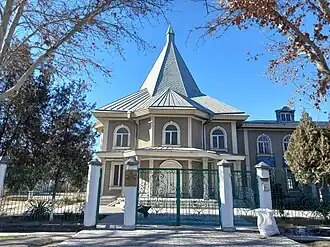 Вид на церковь от входа