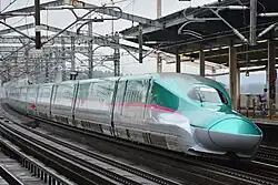 Поезд серии E5