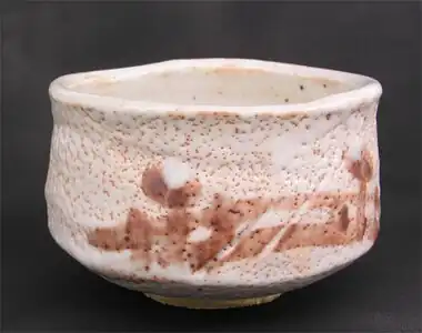 Чайная чашка из Мино[англ.]