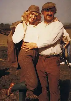 С Бернардом Криббинсом, 1983 год