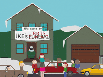 Гости прибывают на брит Айка.