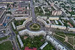 Комсомольская площадь  (архитекторы В. А. Каменский  и С. Г. Майофис)