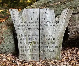 Памятный знак на месте былых линий.