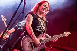 Серена Черри