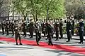 Почётный караул перед зданием Министерства обороны Хорватии