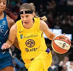 Виз в игре за «Лос-Анджелес Спаркс» против «Миннесота Линкс» (8 июня 2019 года)