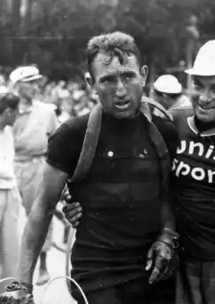 Пьер Клеменс во время Тур де Франс 1936