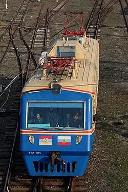 Электромотриса ТМ-001 с окнами для осмотра контактной сети, переоборудованная из вагона ЭР2К