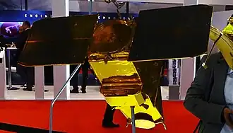 Модель Гёктюрк-1 на стенде Türk Havacılık ve Uzay Sanayii на выставке IDEF'15