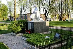 Памятник на станции солдатам, погибшим в Тальке в период Великой Отечественной войны (1941 - 1945)