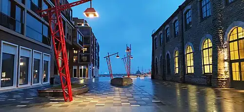 В квартале вечером