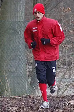 Танер Ялчин на разминке