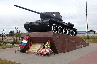 Памятник в посёлке Искателей Оружие Победы - Танк Т-34-85