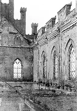 Сгоревший форбург замка, 1914 год